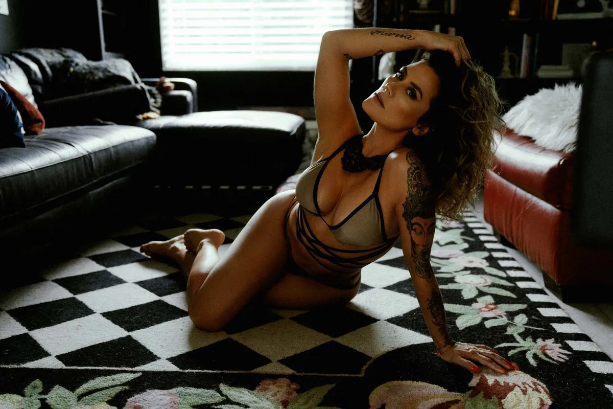 Andrea García, soft promo photo 3