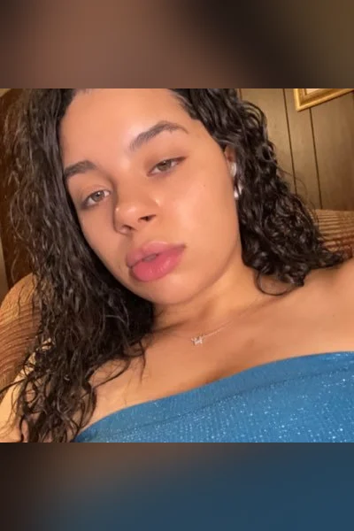 Bella, official X profile photo