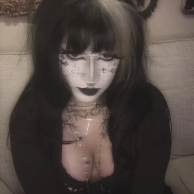 Mary, official X profile photo