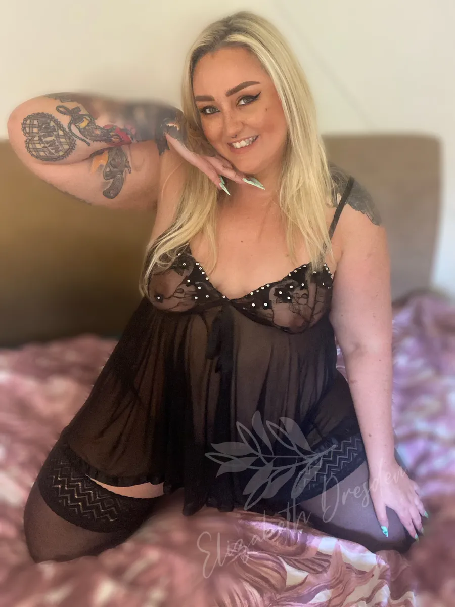 Elizabeth Dresden, soft promo photo 8