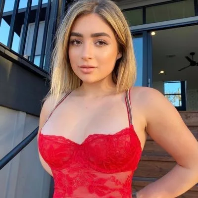 Faith Lianne, official X profile photo