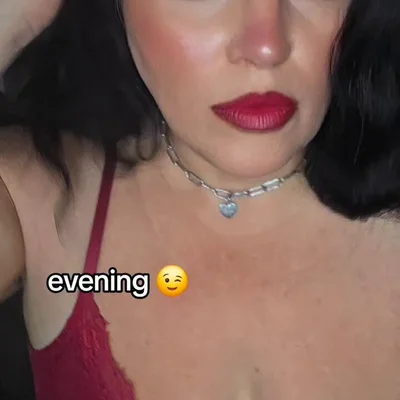 Juicy Juliet, official X profile photo