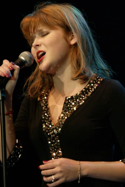 Renee Olstead, soft photo 2
