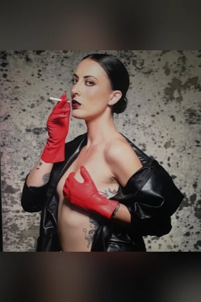Victoria Sunshine, official X profile photo