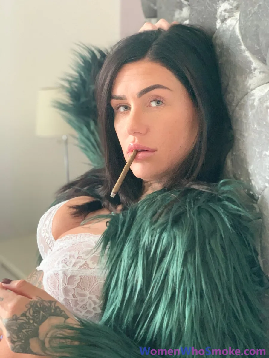 WomenWhoSmoke, soft promo photo 21